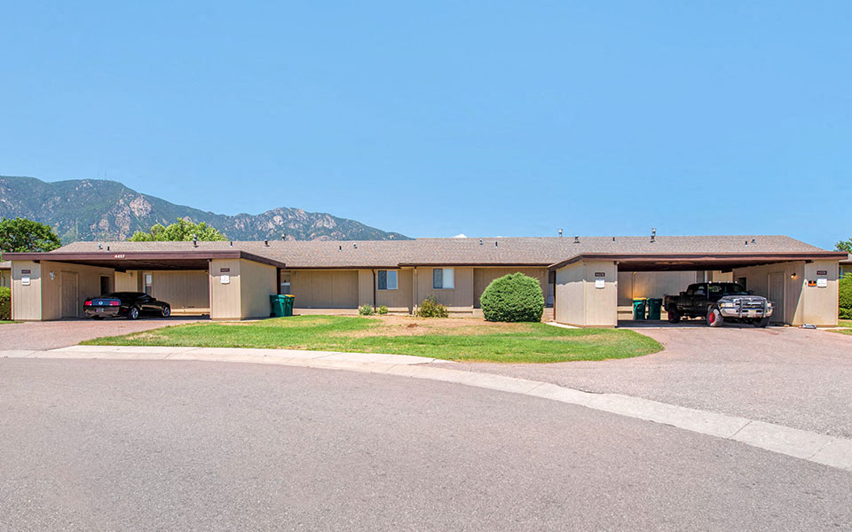 Shoshoni Village 2x1 1120